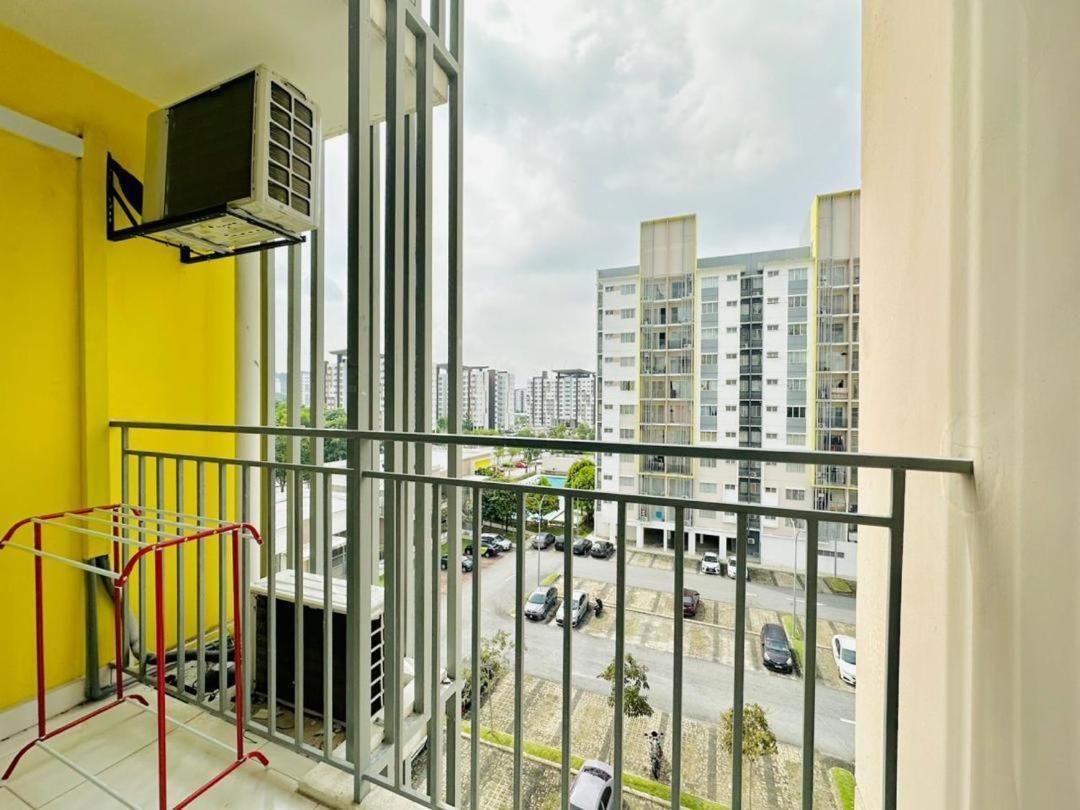 Setia Alam Islamic Homestay Shah Alam Exterior foto